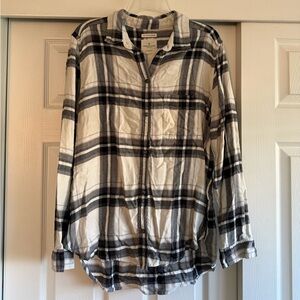 Women’s Black & White Flannel Shirt - American Eagle